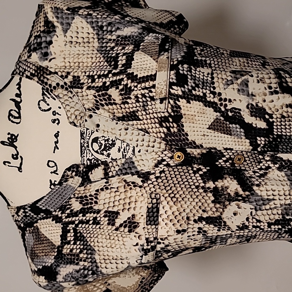 ๐ฆ3/$25 Dana Buchman snake pattern button-down shirt EUC - Picture 3 of 9